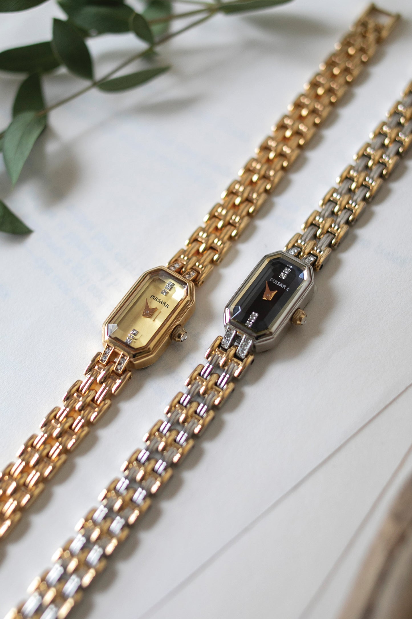 True Vintage: Solitaire (Gold) (9385830383775)