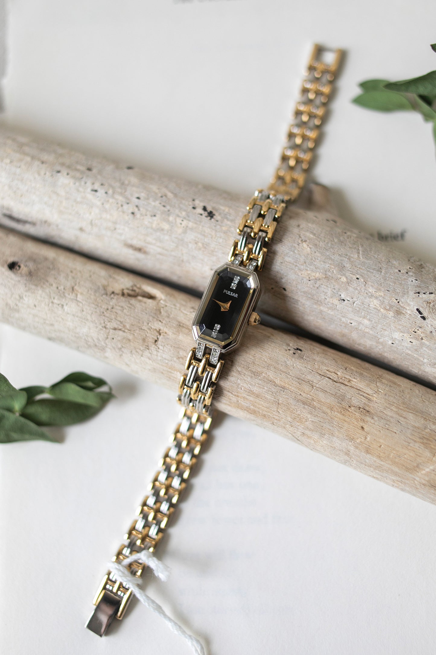 True Vintage: Solitaire (Black)