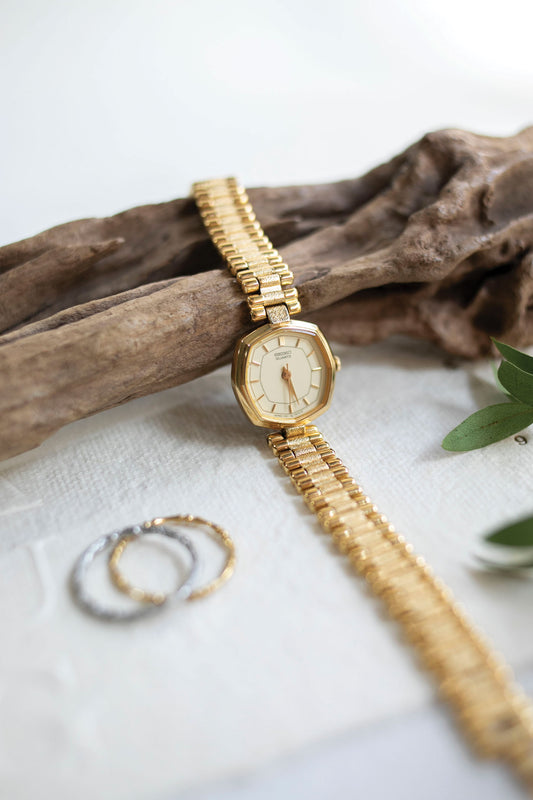True Vintage: Seiko Quinn (Gold)