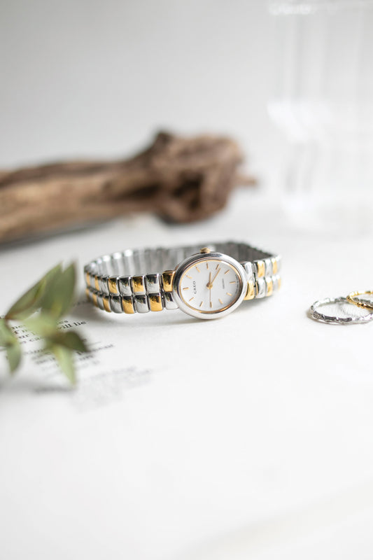 True Vintage: Seiko Creo Oval 1998