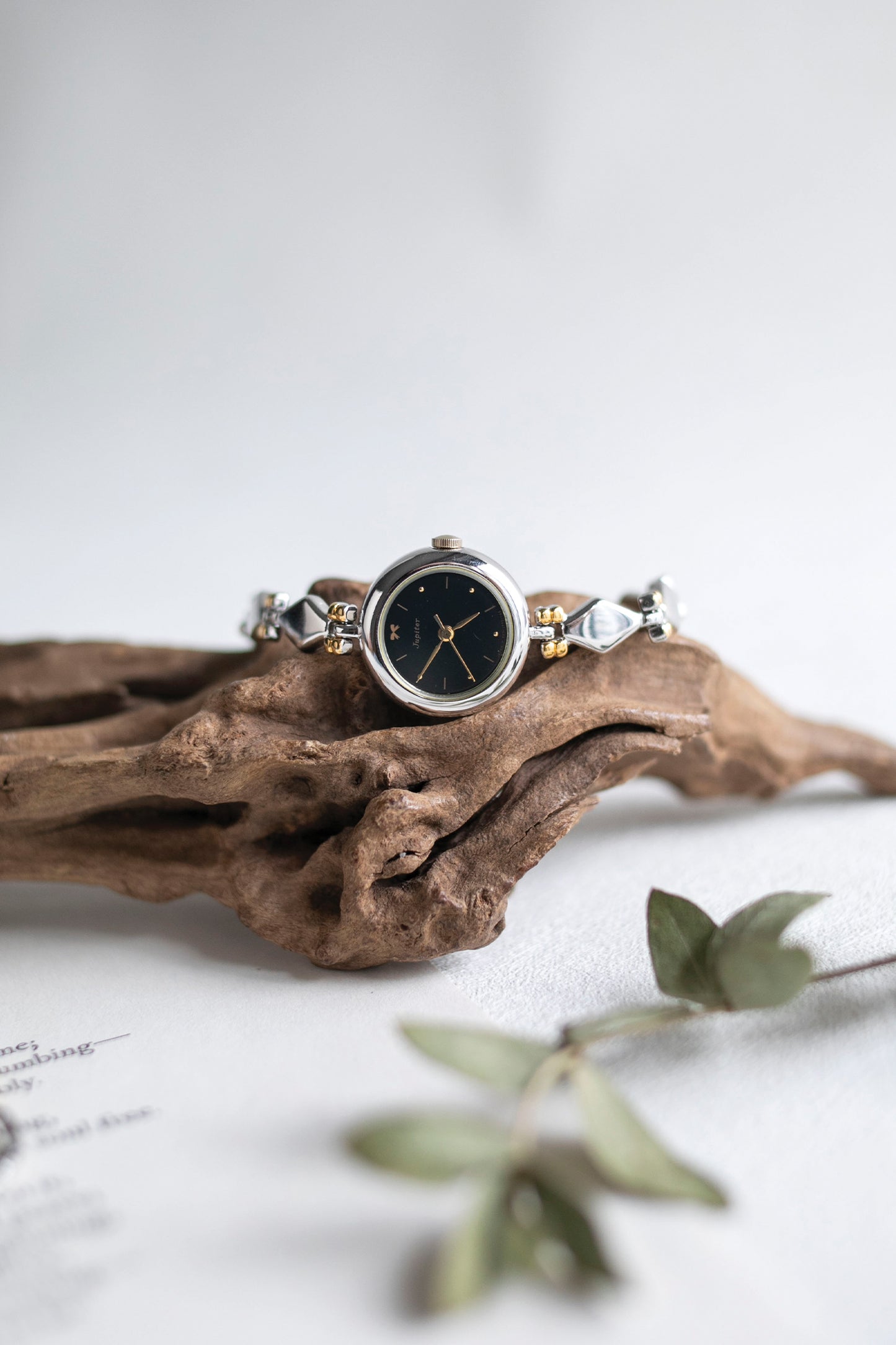 True Vintage: Orient Enid