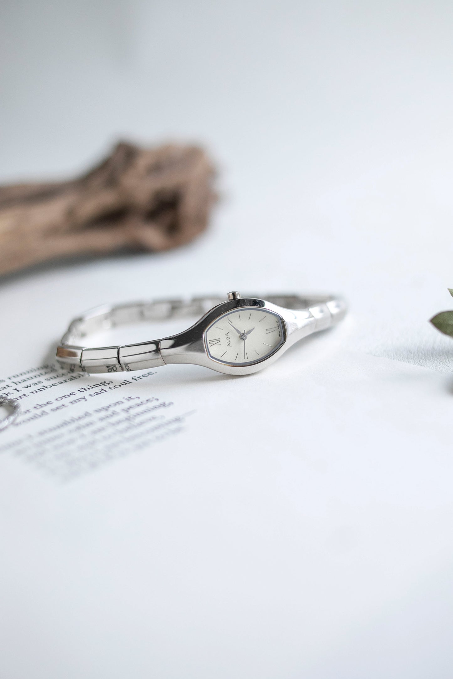 True Vintage: Alba Isolde (Snow)