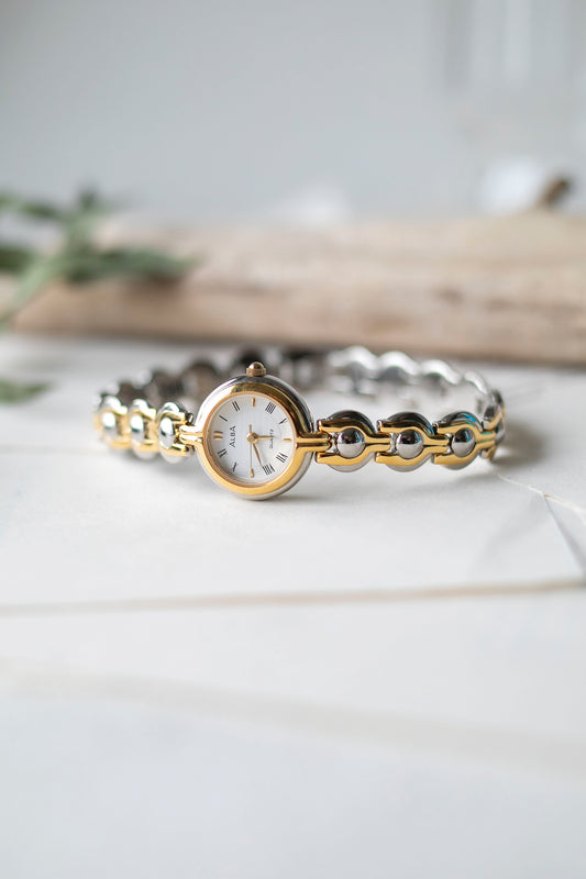 True Vintage: Alba Esme