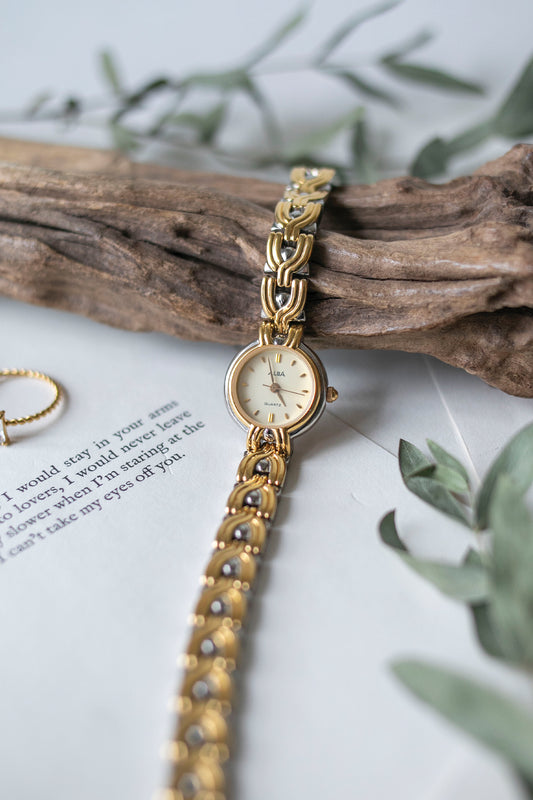 True Vintage: Alba Hyde