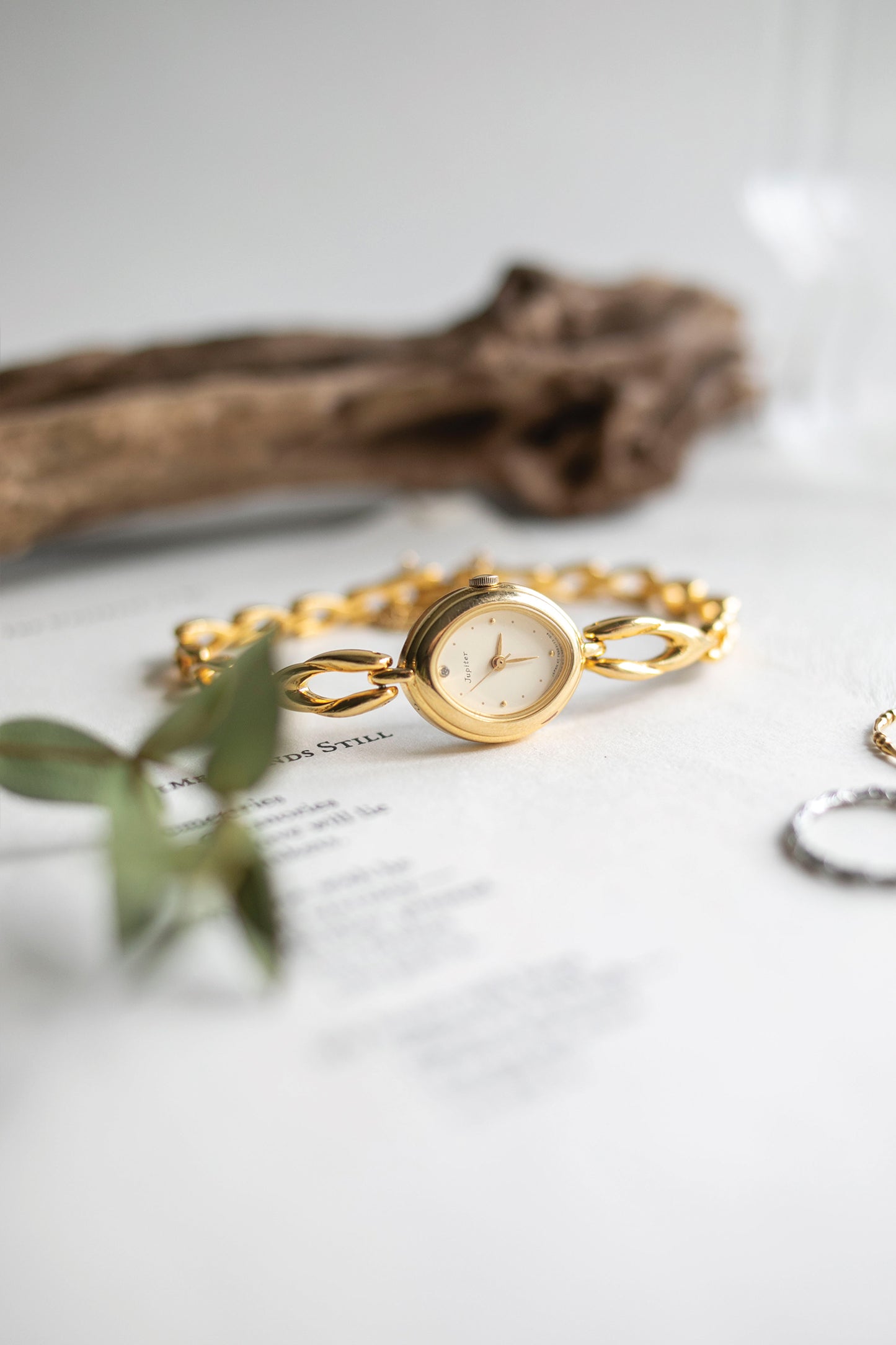 True Vintage: Orient Esme (10906557972639)