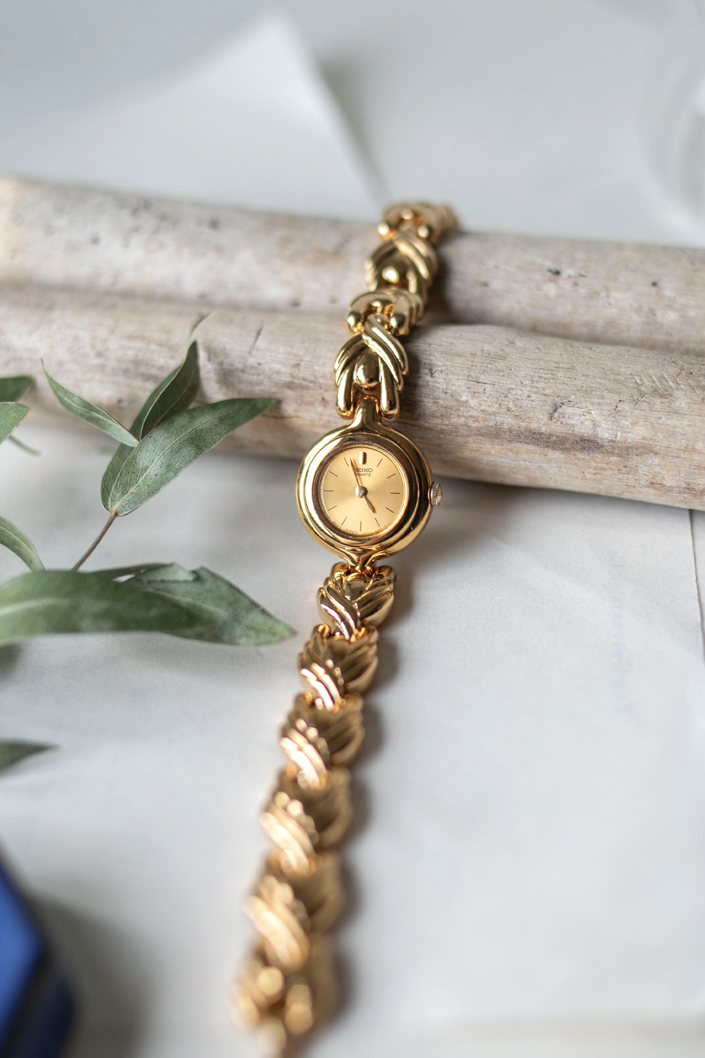 True Vintage: Seiko Alara (Gold) (10870090465439)