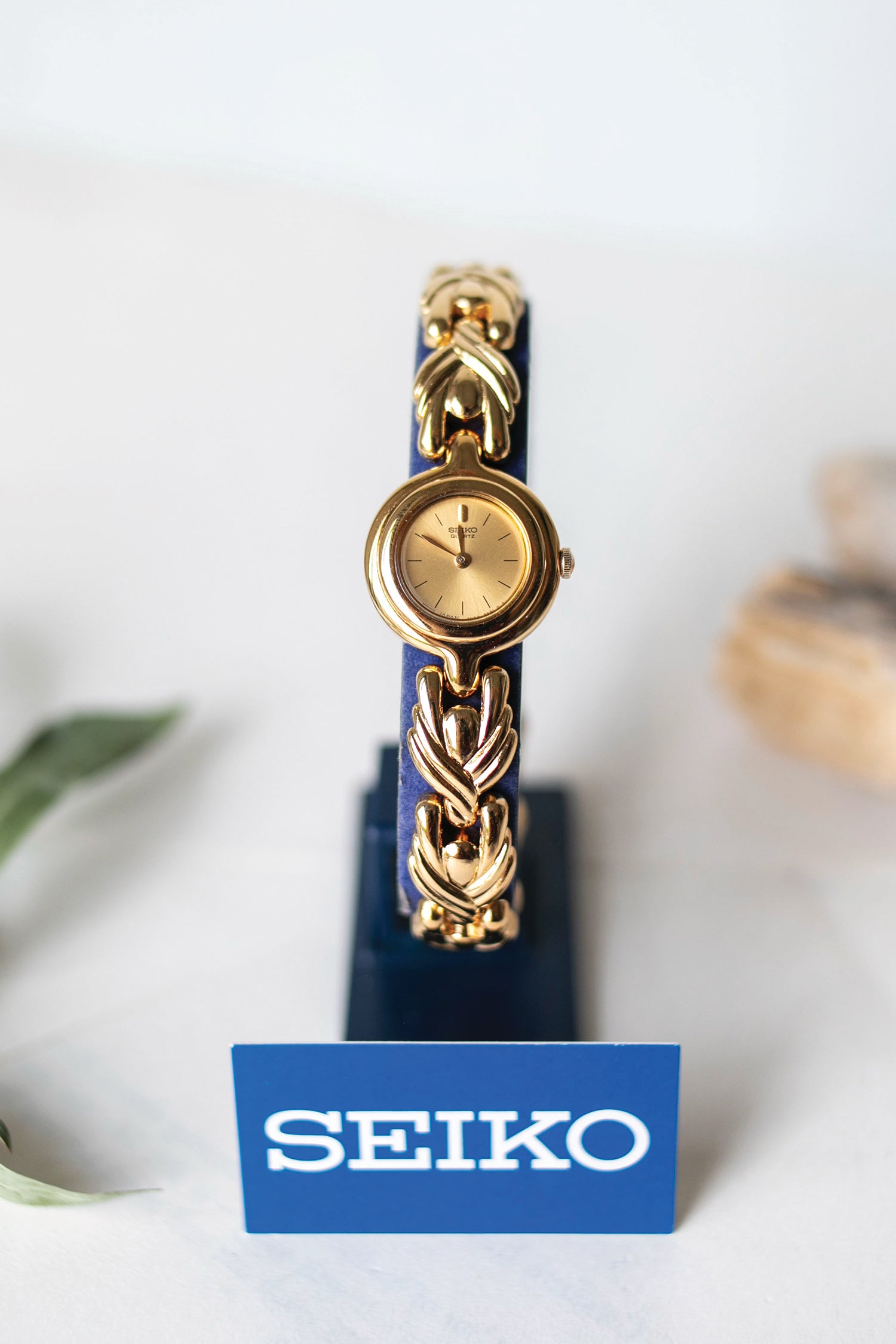 True Vintage: Seiko Alara (Gold) (10870090465439)