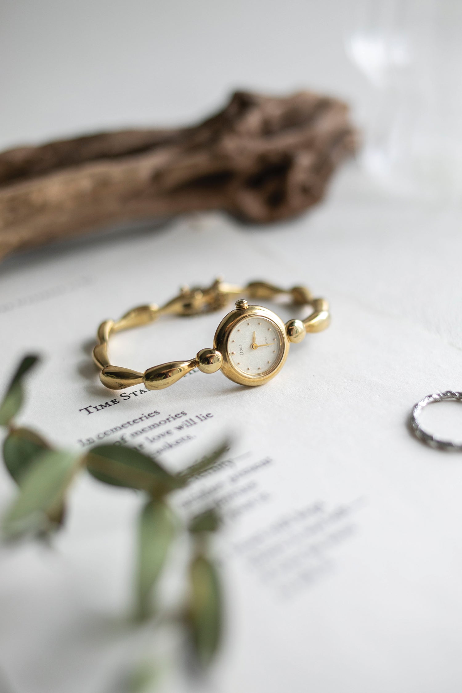 True Vintage: Citizen Teardrop (Gold) (10906554204319)