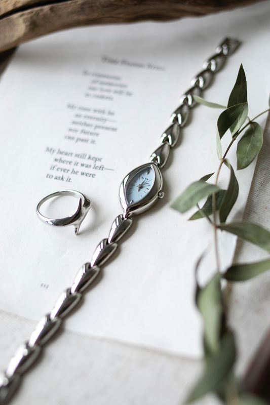 True Vintage: Alba Cintra (Cornflower Blue)