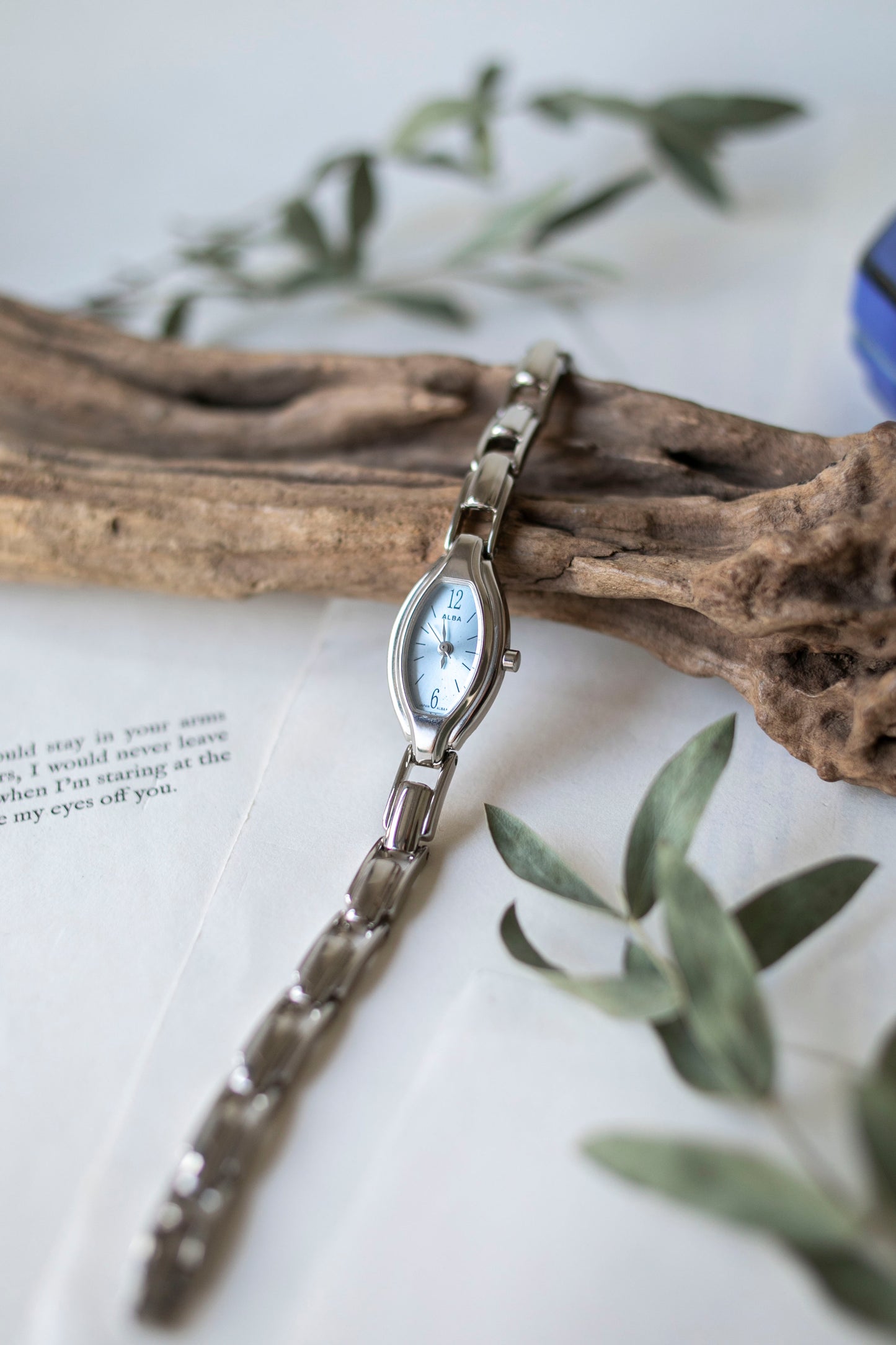 True Vintage: Alba Sky