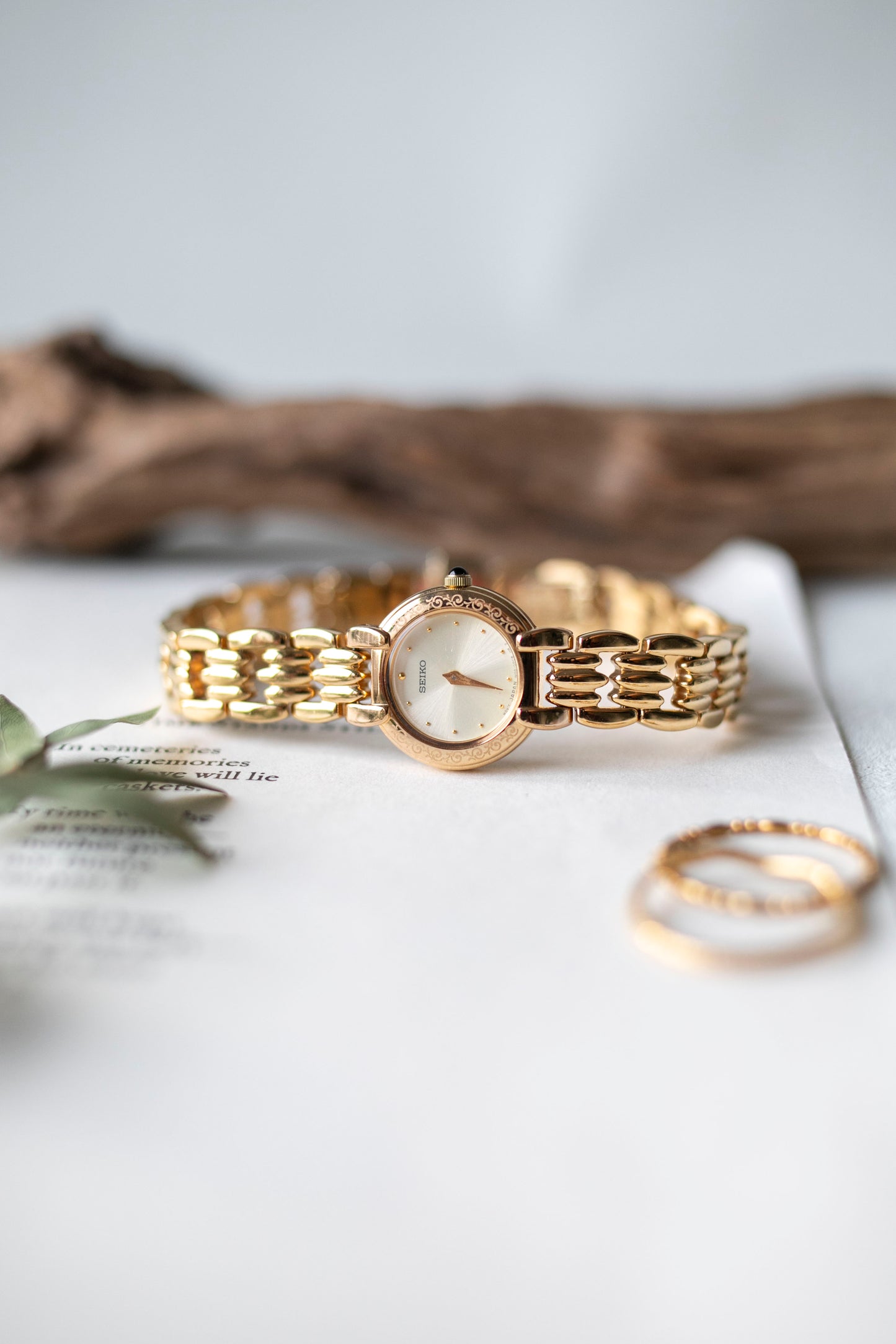True Vintage: Seiko S28 (Gold) (10871339090079)