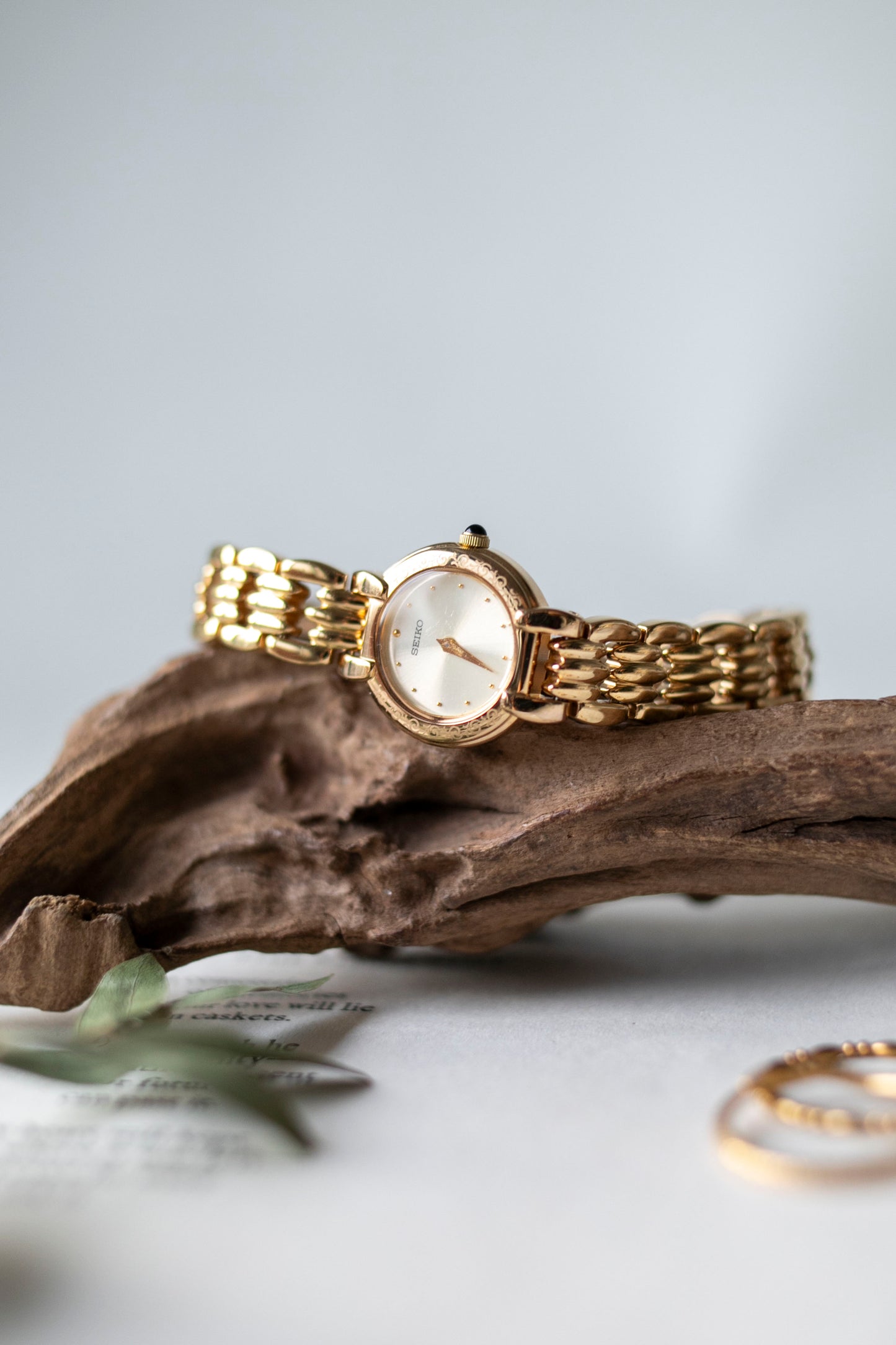 True Vintage: Seiko S28 (Gold) (10871339090079)