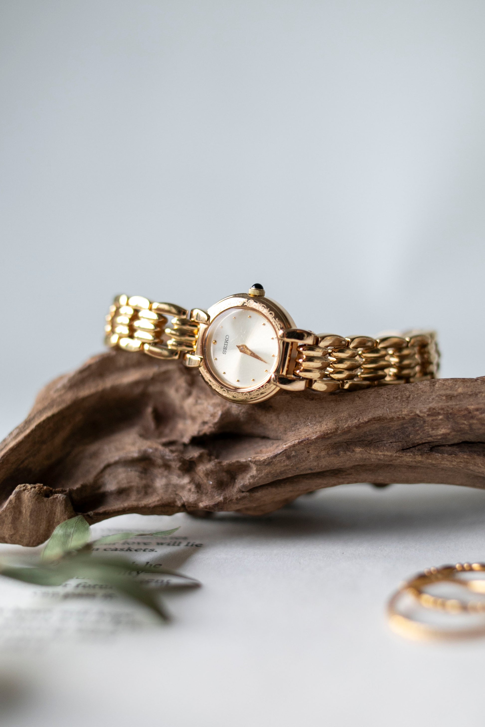 True Vintage: Seiko S28 (Gold) (10871339090079)