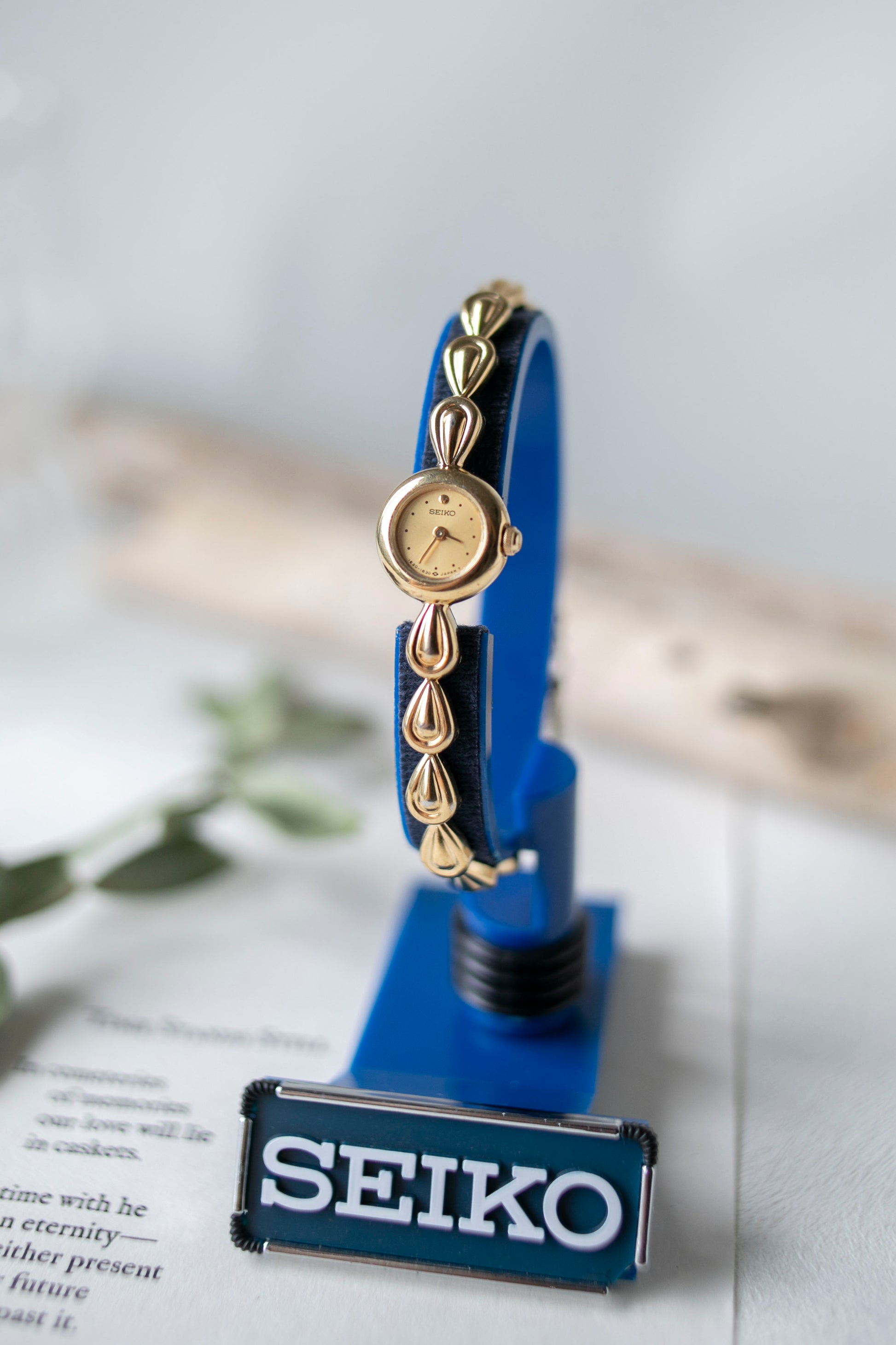 True Vintage: Seiko S217 (Gold) (10875045871775)