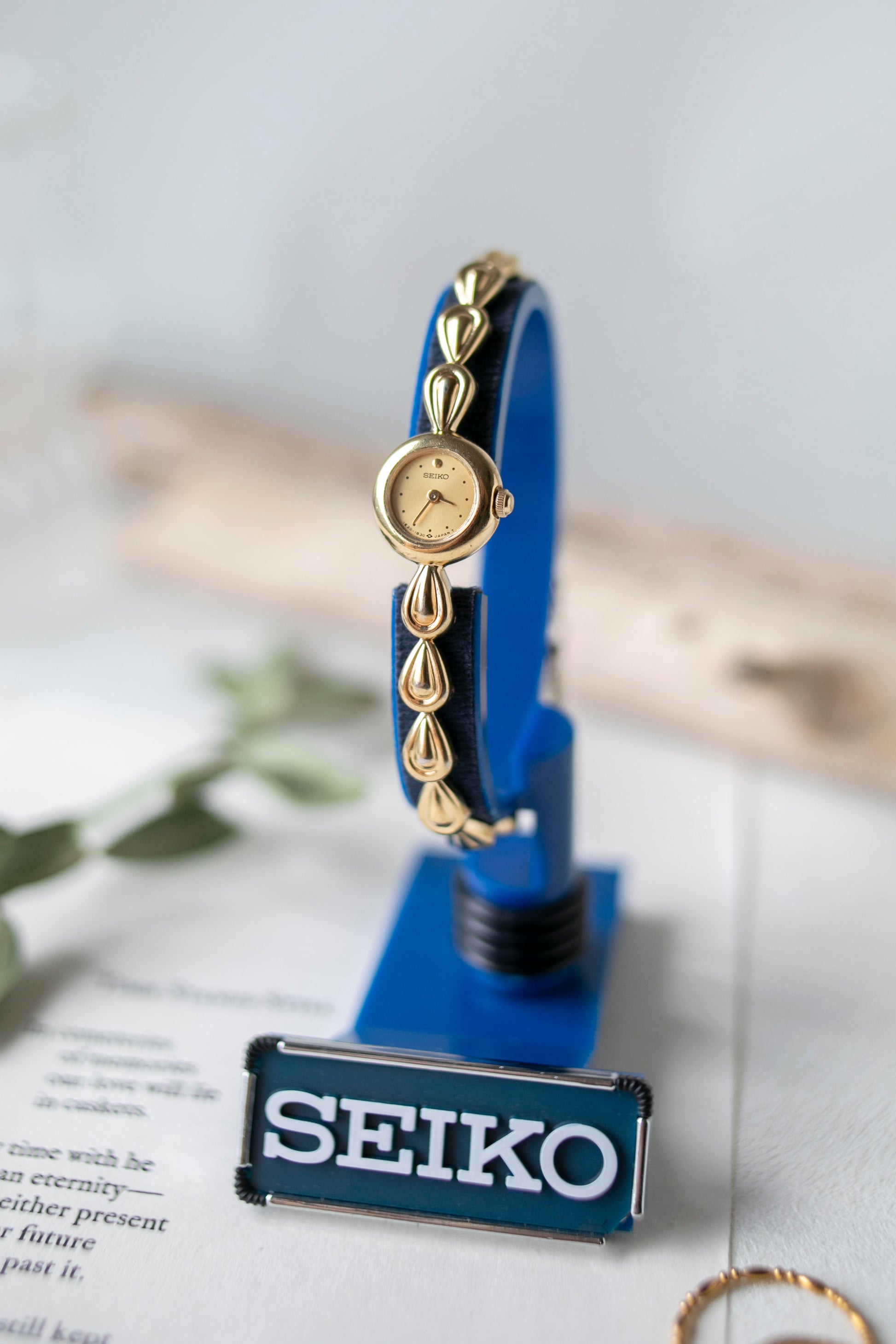 True Vintage: Seiko S217 (Gold) (10875045871775)