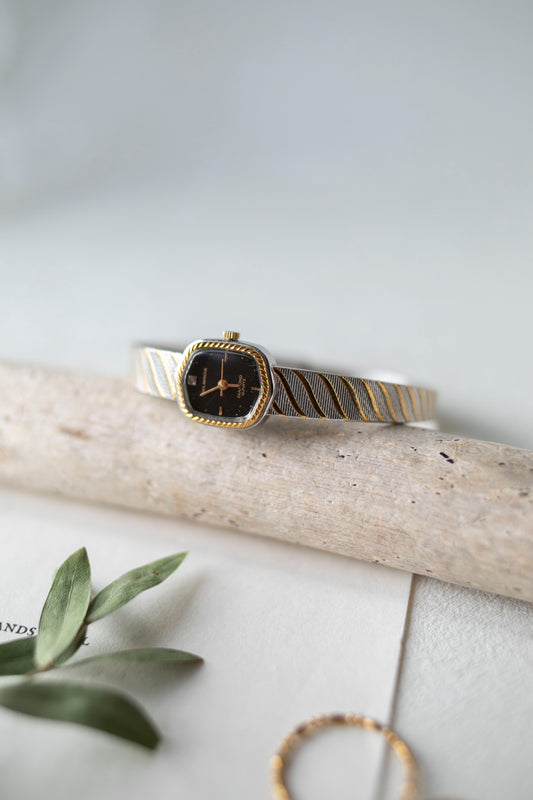 True Vintage: Helbros H4