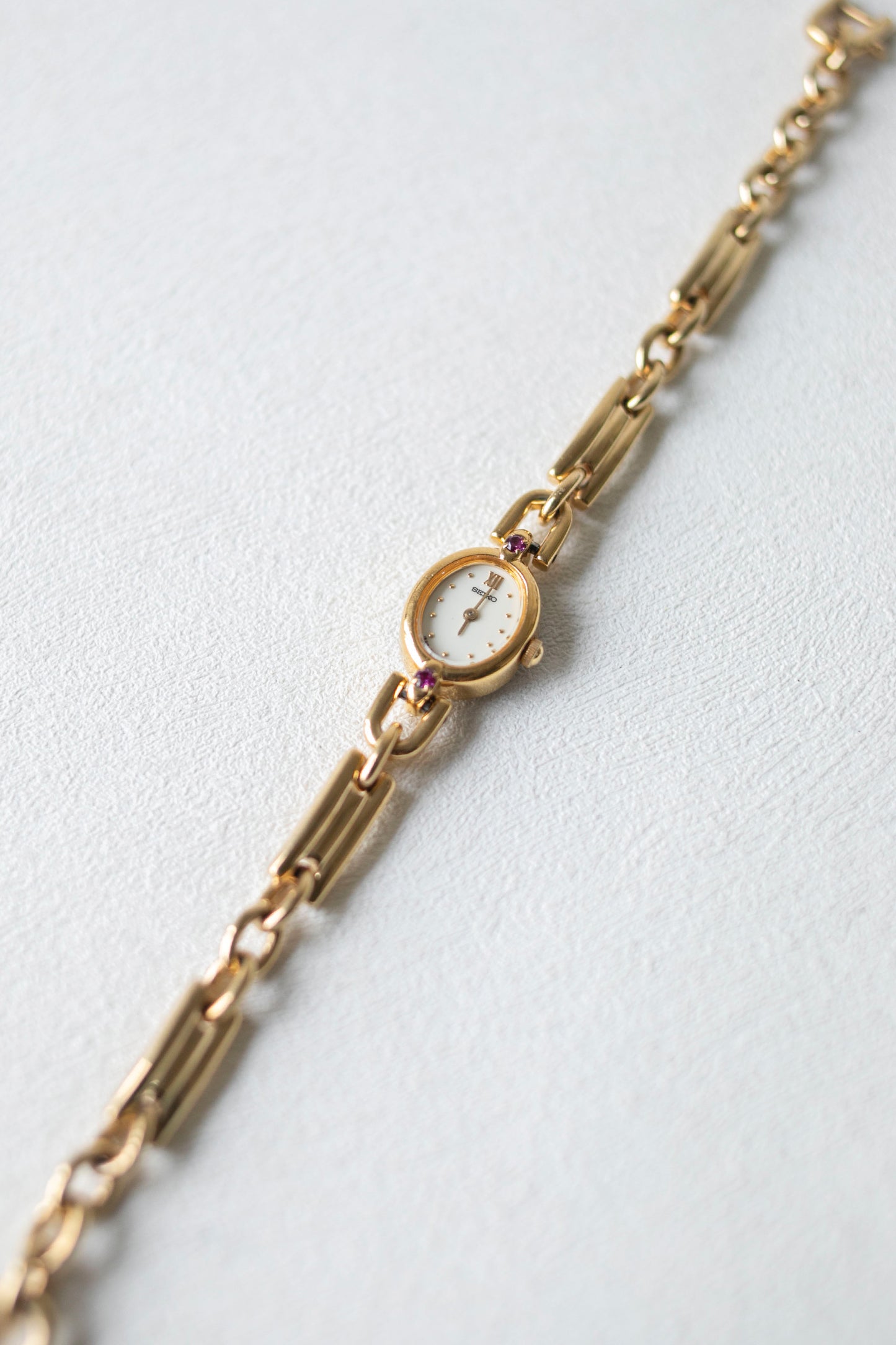 True Vintage: Seiko S227 (Gold) (10875051278495)