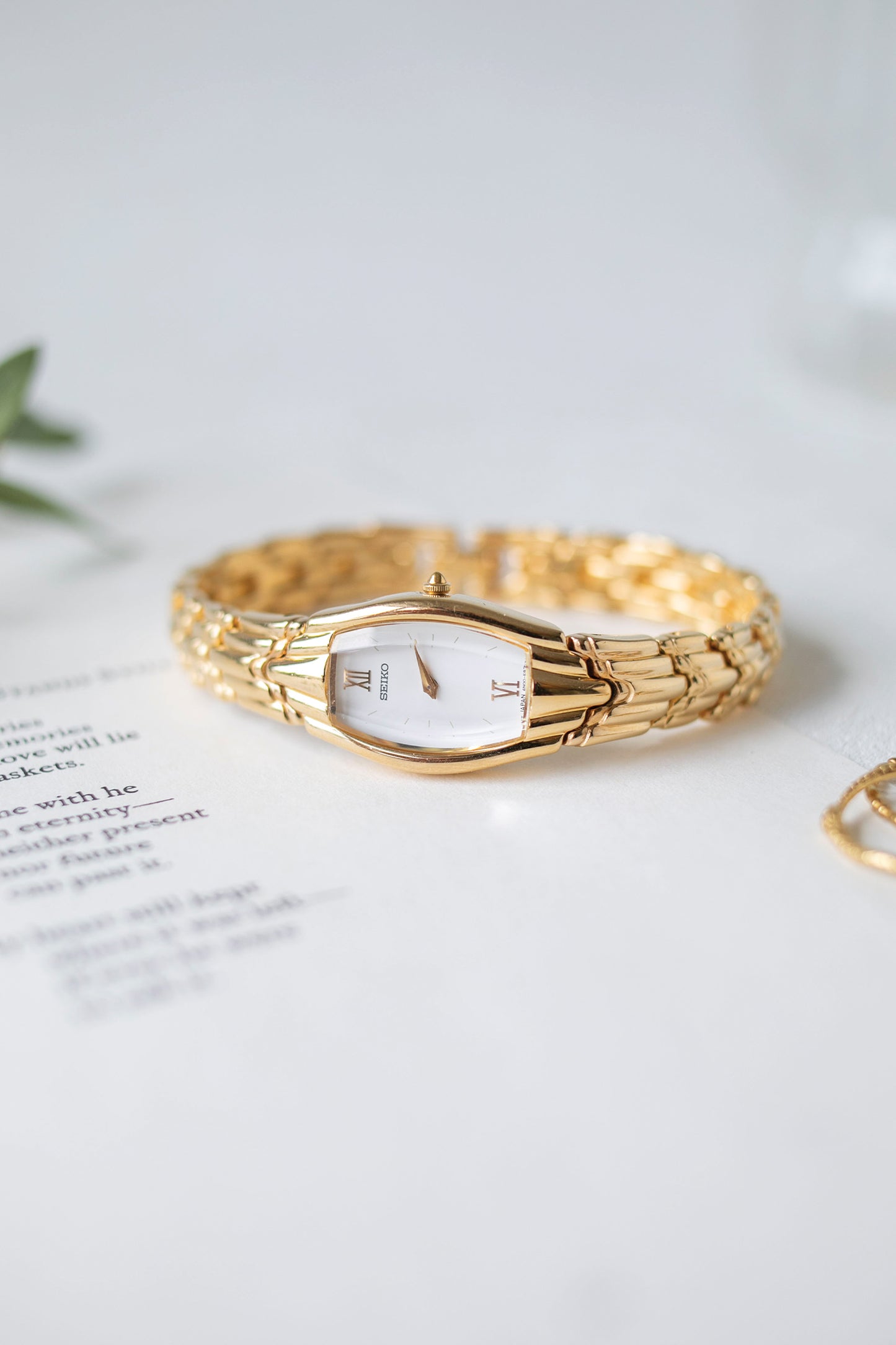 True Vintage: Seiko S81 (Gold)