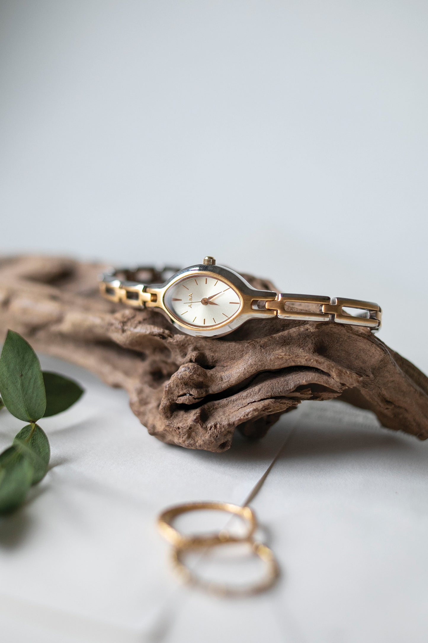 True Vintage: Alba Isobel (Dual)