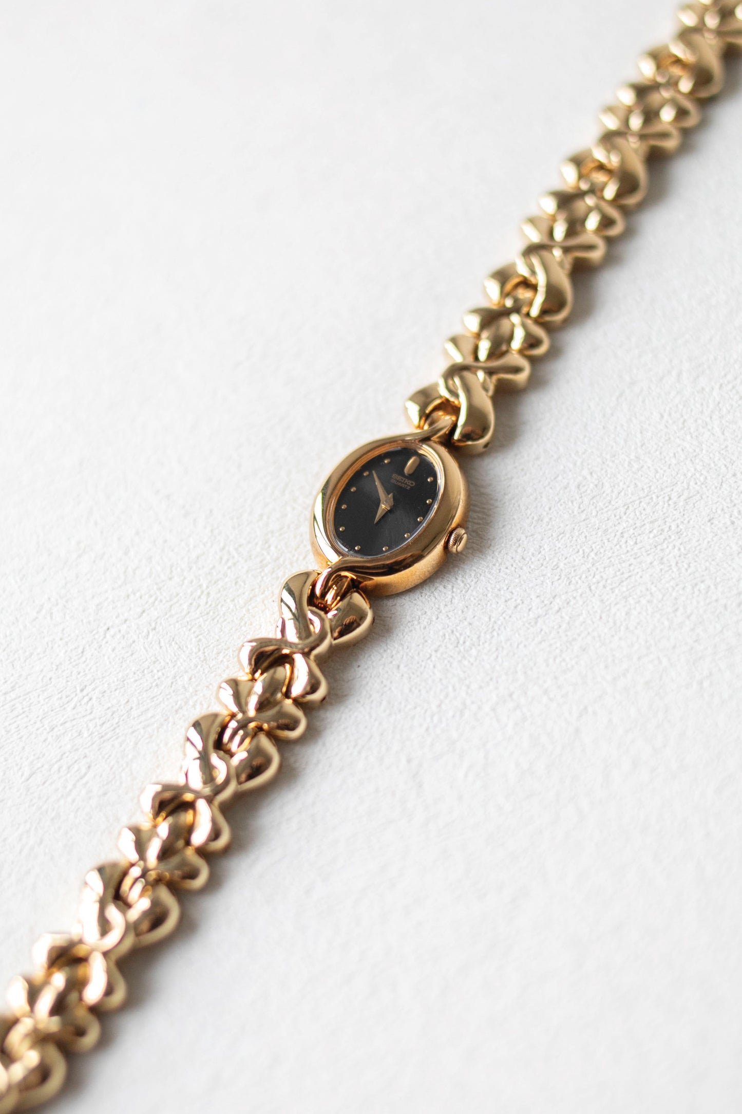 True Vintage: Seiko Aurea S1 (Black)