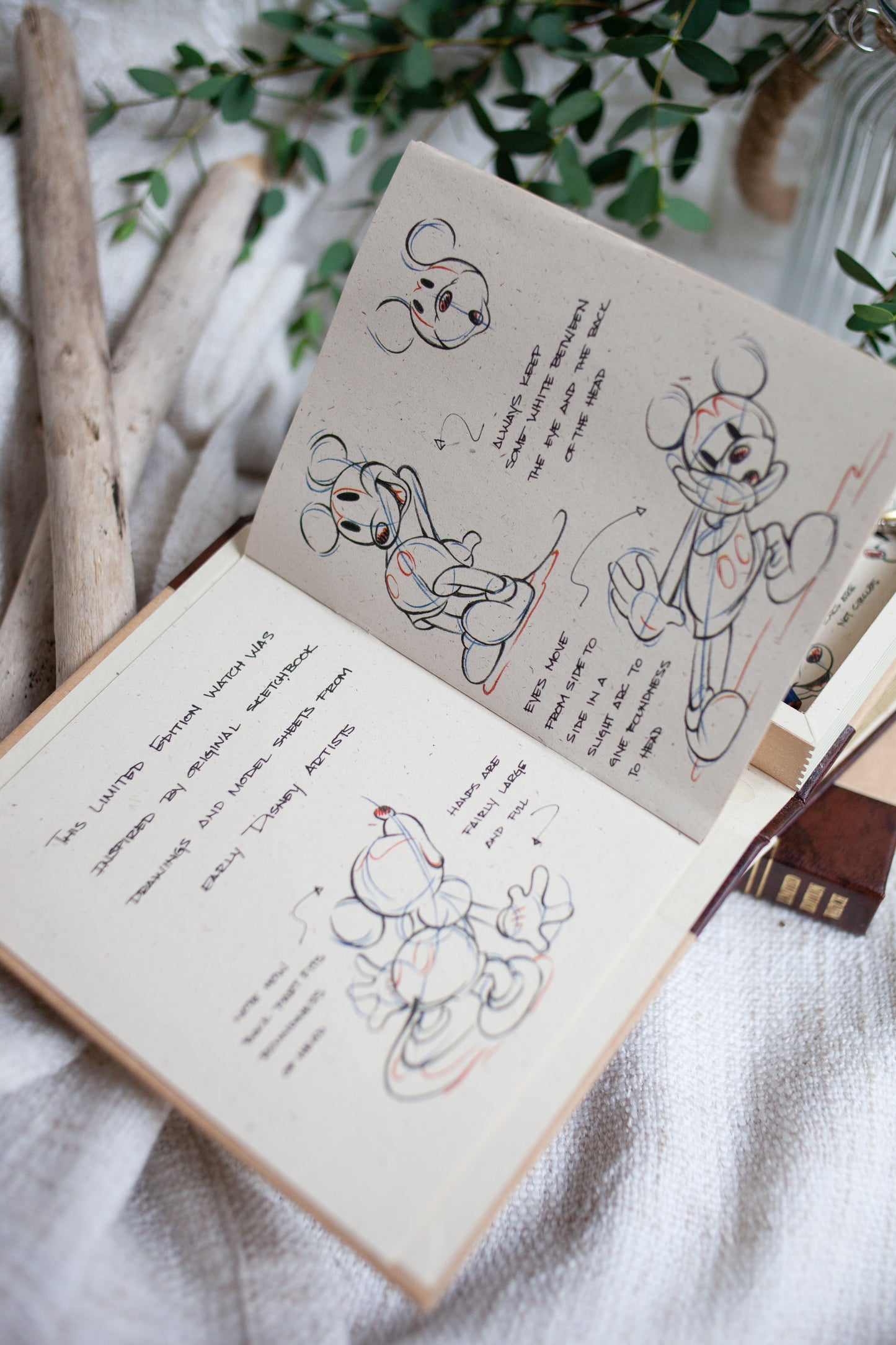 Premium Vintage: Sketchbook Mickey